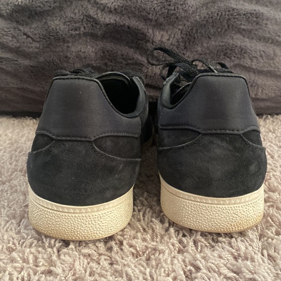 Adidas - Picture 4 of 7